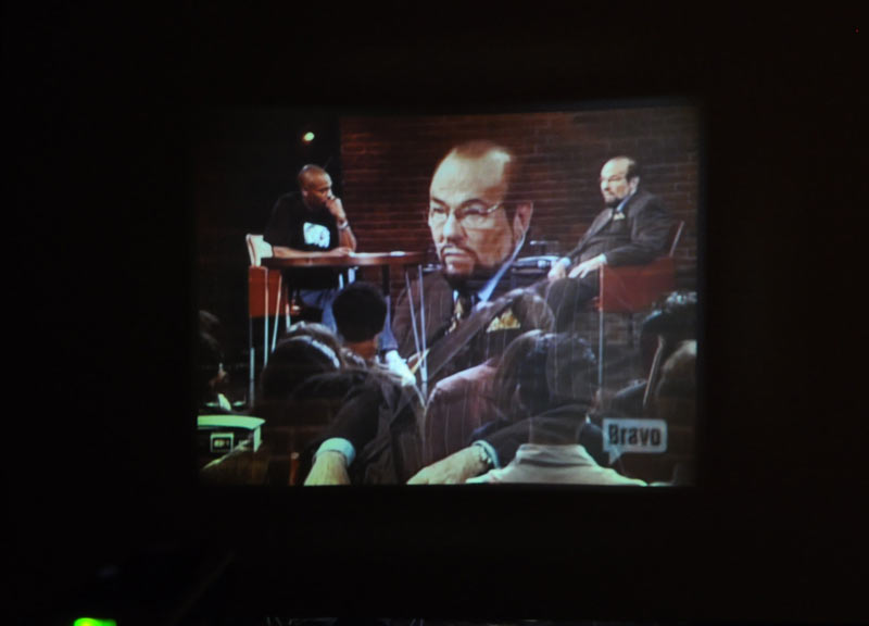 Illustration for article titled 3M MPro110 Handheld Mobile Projector: Lightning Review